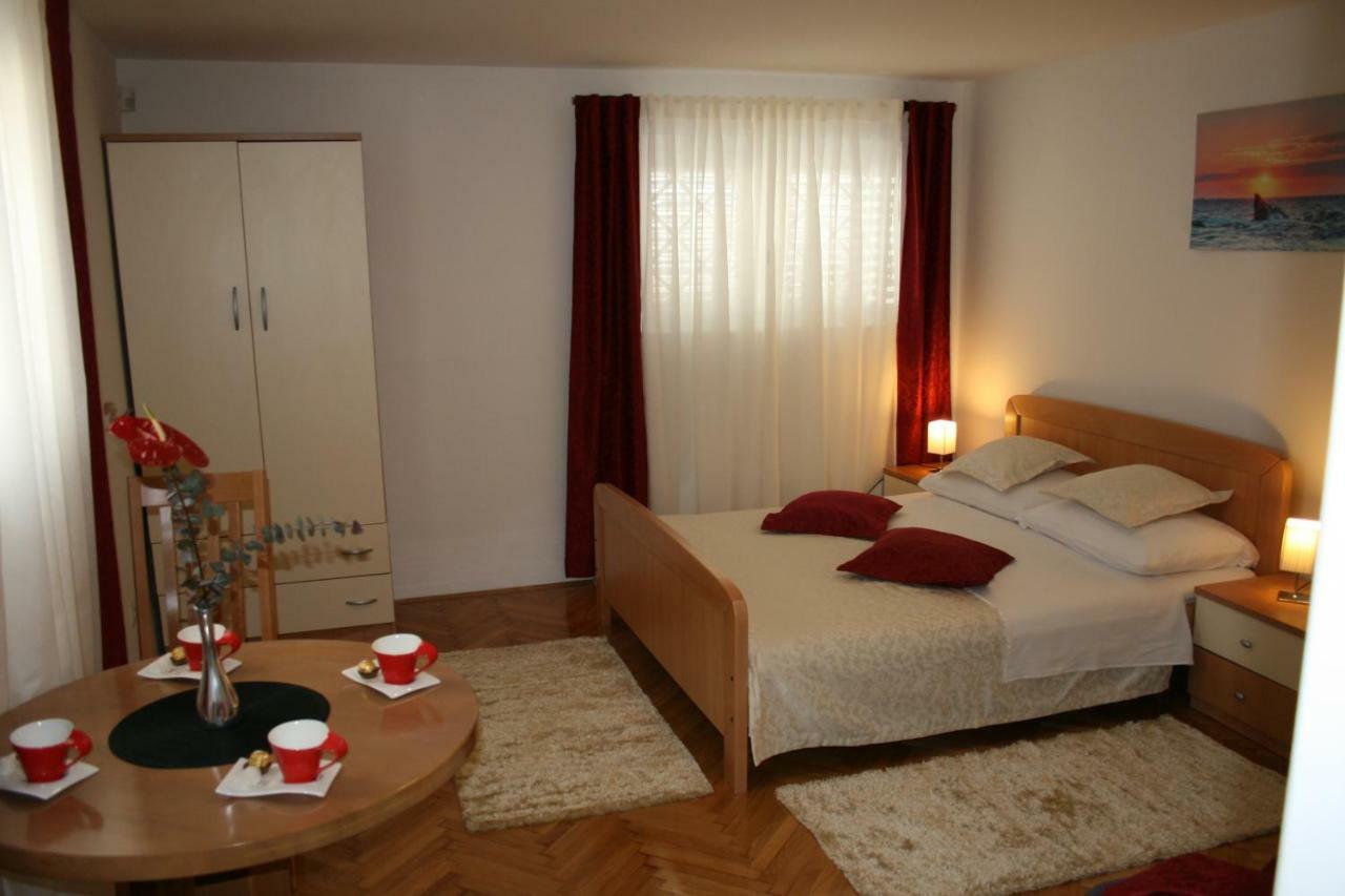 Apartments Josipa Split Exterior foto